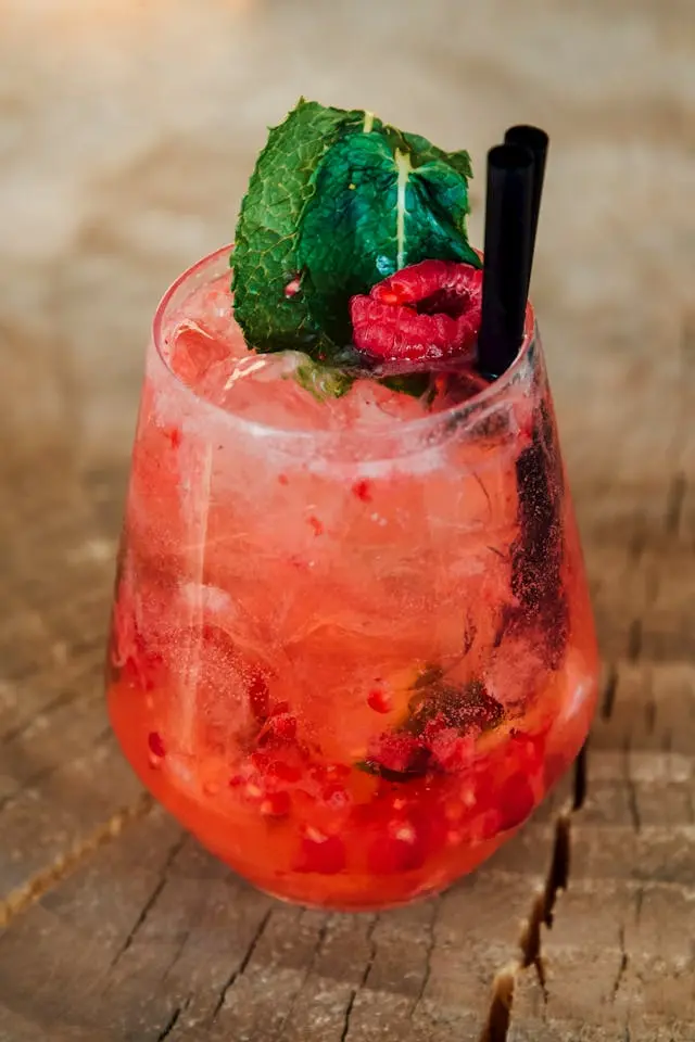 Mint Berry & Chill cocktail